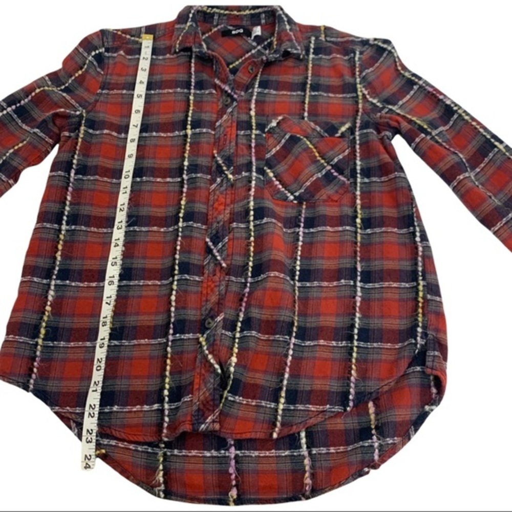 Urban Outfitters BDG Red Flannel Button Up Shirt Women’s Size Medium - Picture 3 of 7